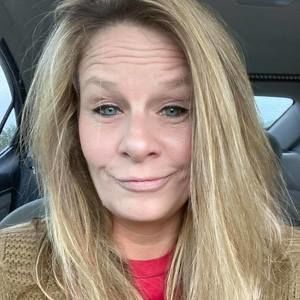 Meet your Posher, Becky